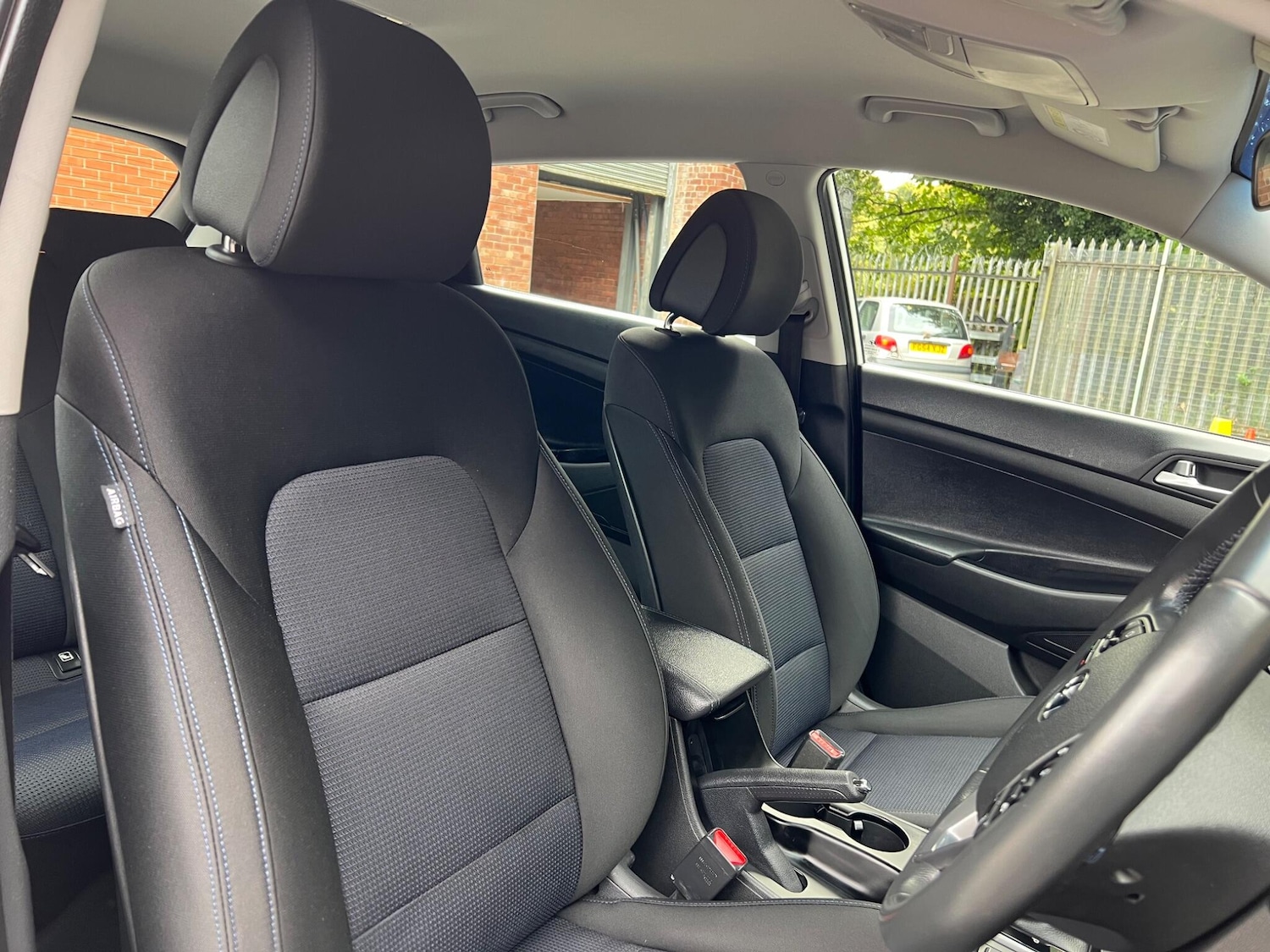 Used Hyundai TUCSON 2018 for sale - 76701845: Photo 28