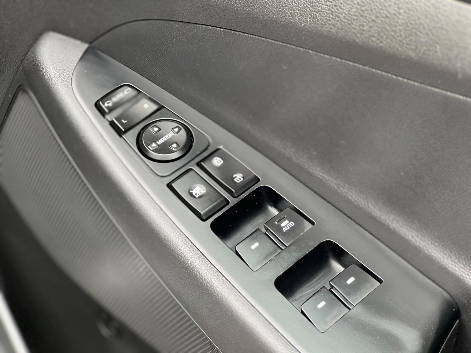 Used Hyundai TUCSON 2018 for sale - 76701845: Photo 33