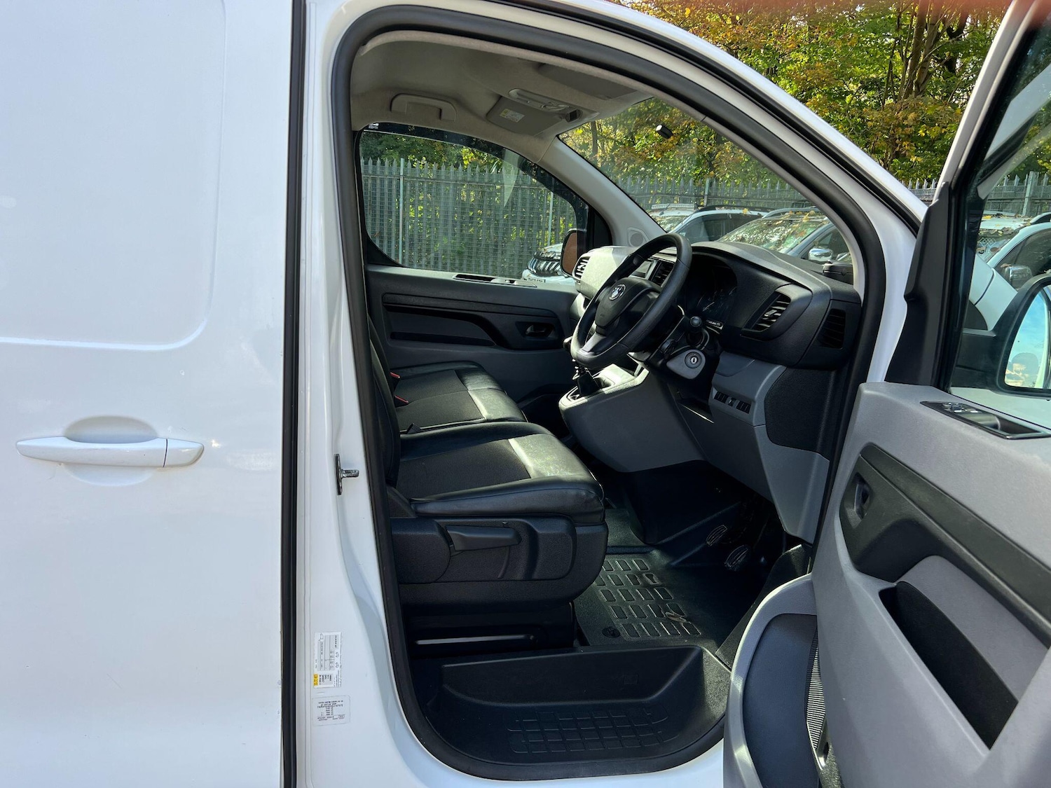 Used Toyota ProAce 2018 for sale - 76349169: Photo 10