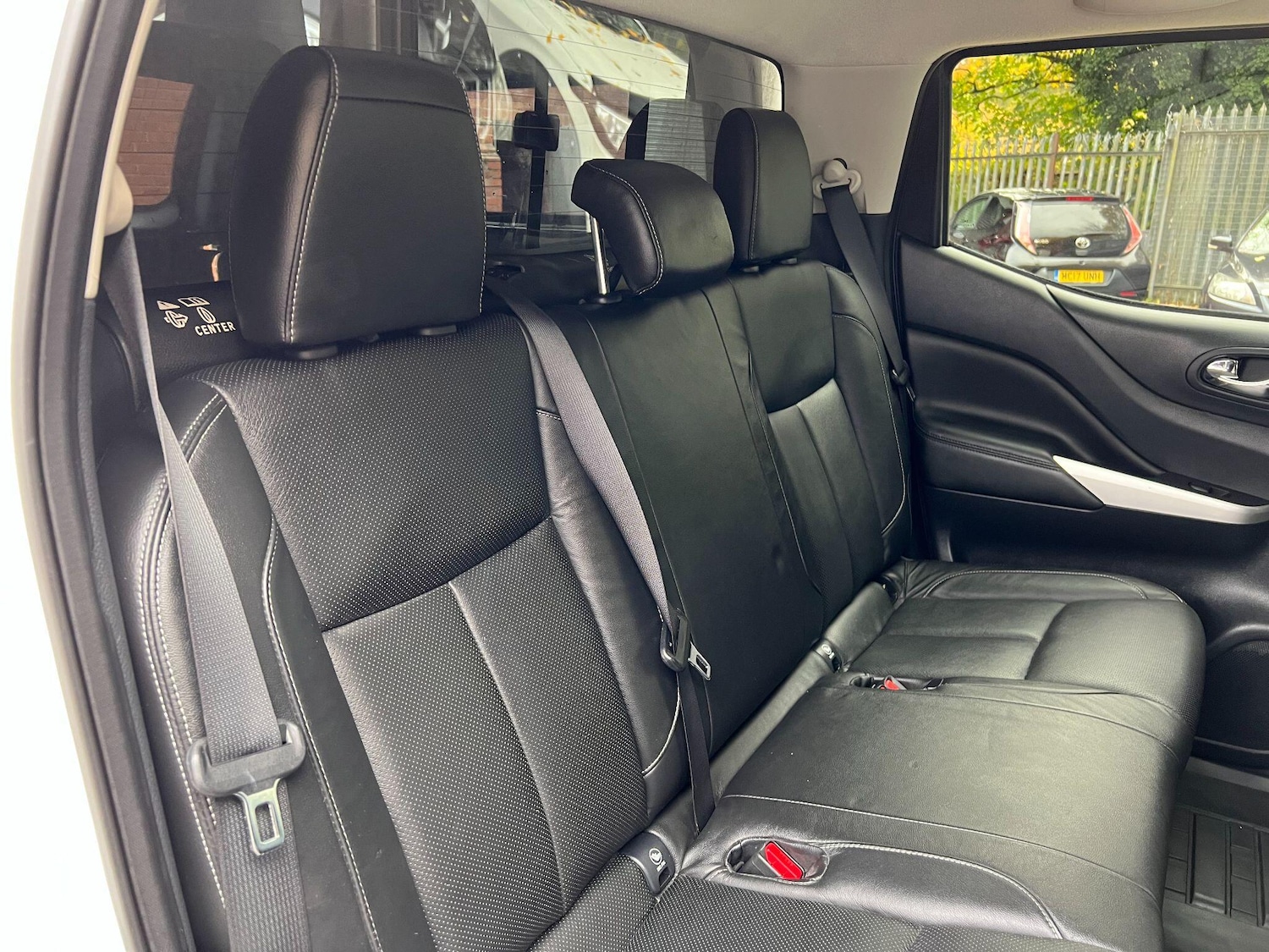 Used Nissan Navara 2017 for sale - 76989869: Photo 41