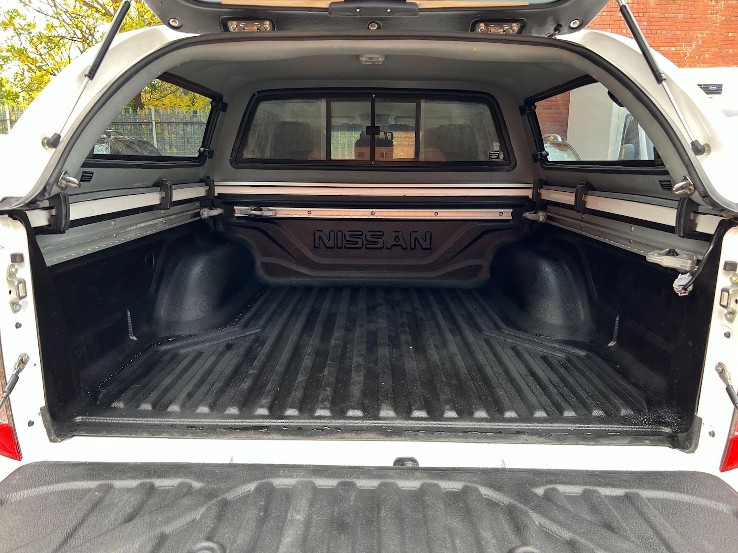 Used Nissan Navara 2017 for sale - 76989869: Photo 43