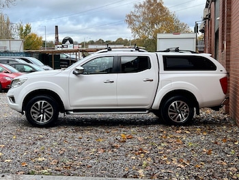 Used Nissan Navara 2017 for sale - 76989869: Photo