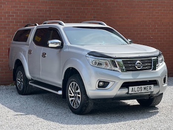 Used Nissan Navara 2018 for sale - 78676327: Photo