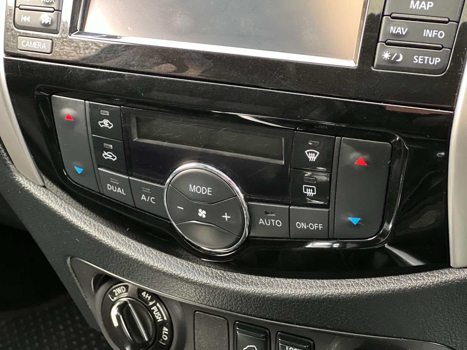 Used Nissan Navara 2017 for sale - 76484918: Photo 24