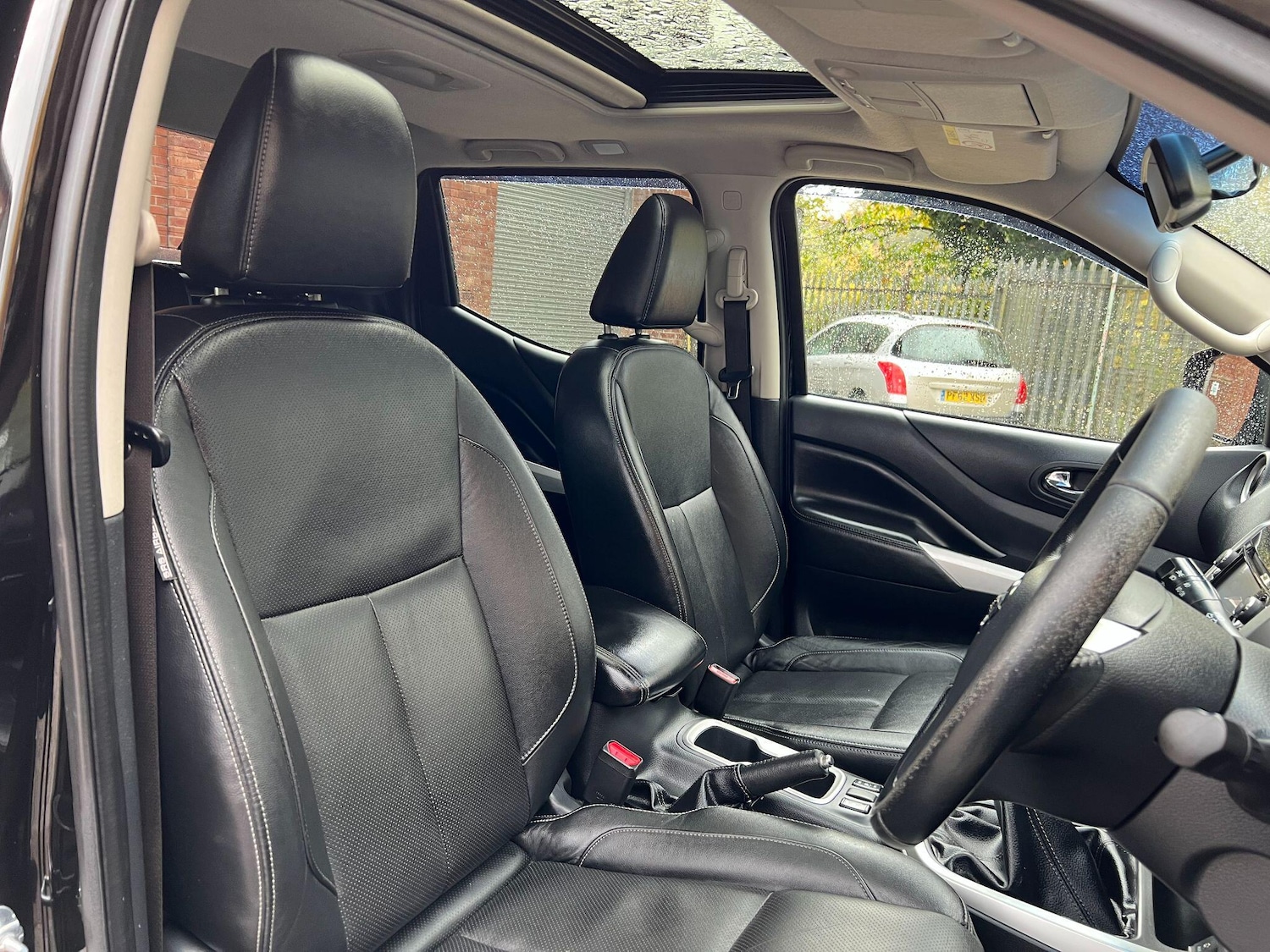 Used Nissan Navara 2017 for sale - 76484918: Photo 32