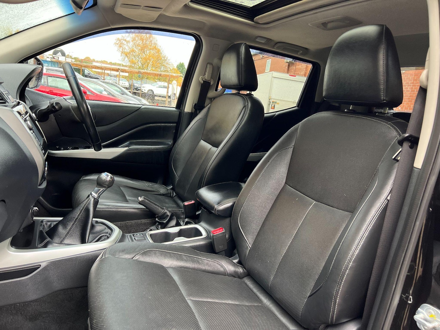 Used Nissan Navara 2017 for sale - 76484918: Photo 35