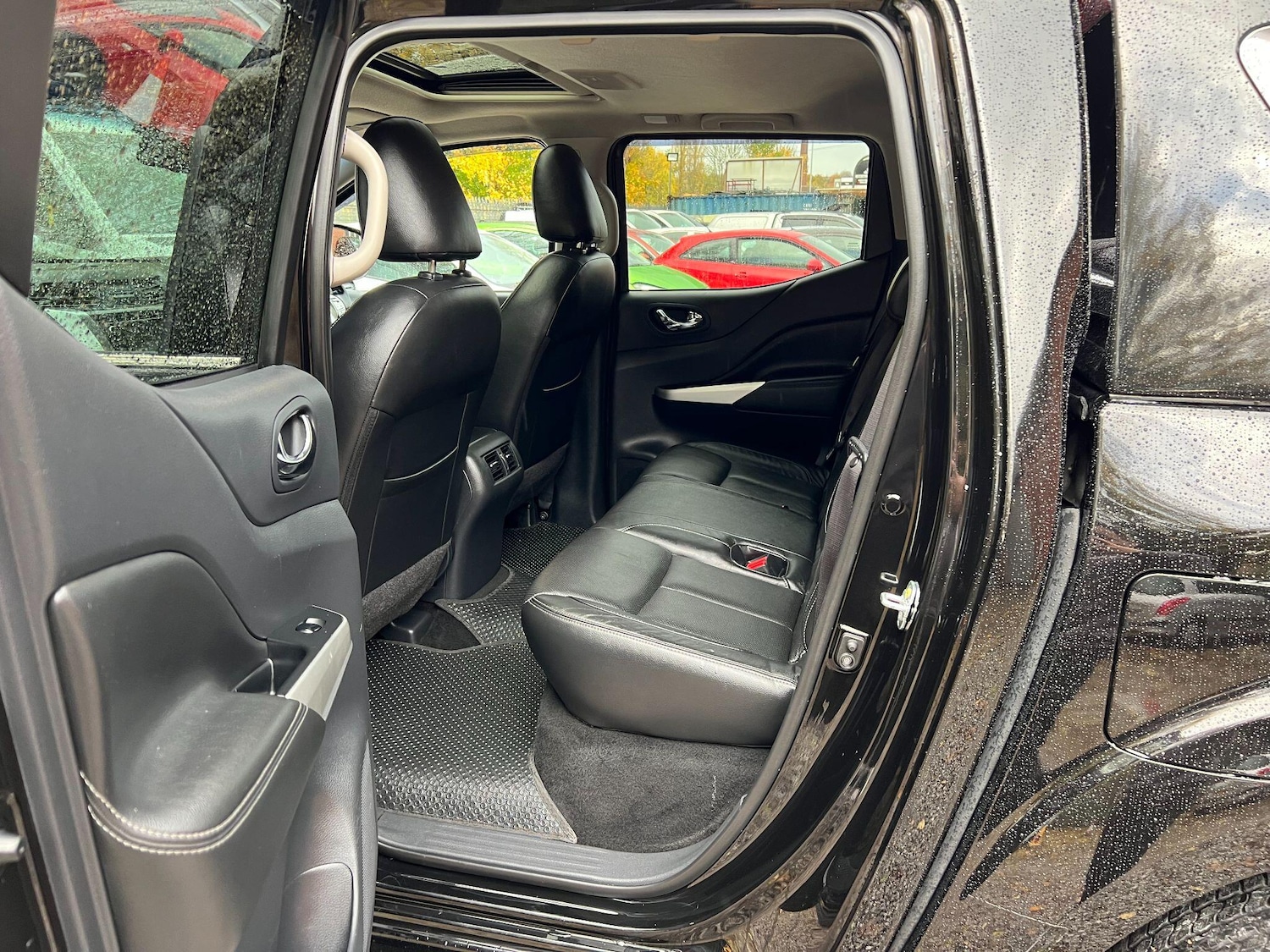 Used Nissan Navara 2017 for sale - 76484918: Photo 36