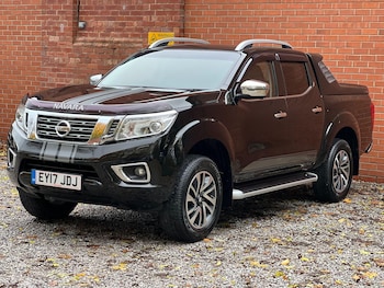 Used Nissan Navara 2017 for sale - 76484918: Photo