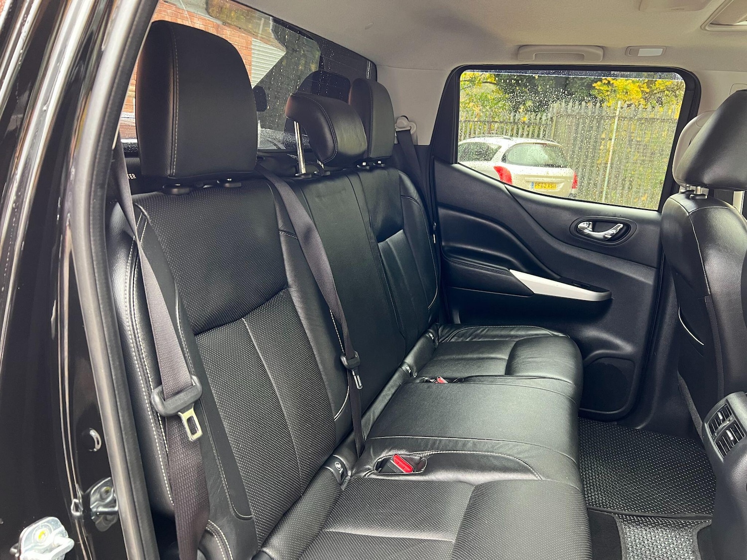 Used Nissan Navara 2017 for sale - 76484918: Photo 40