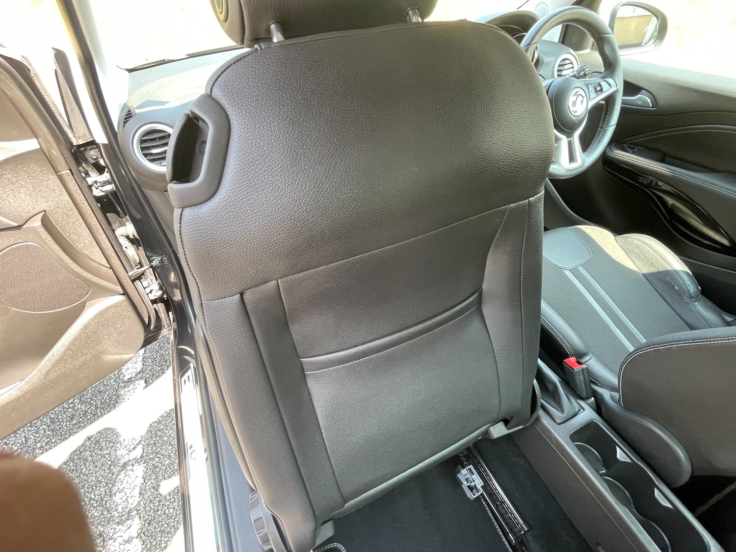 Vehicle 28