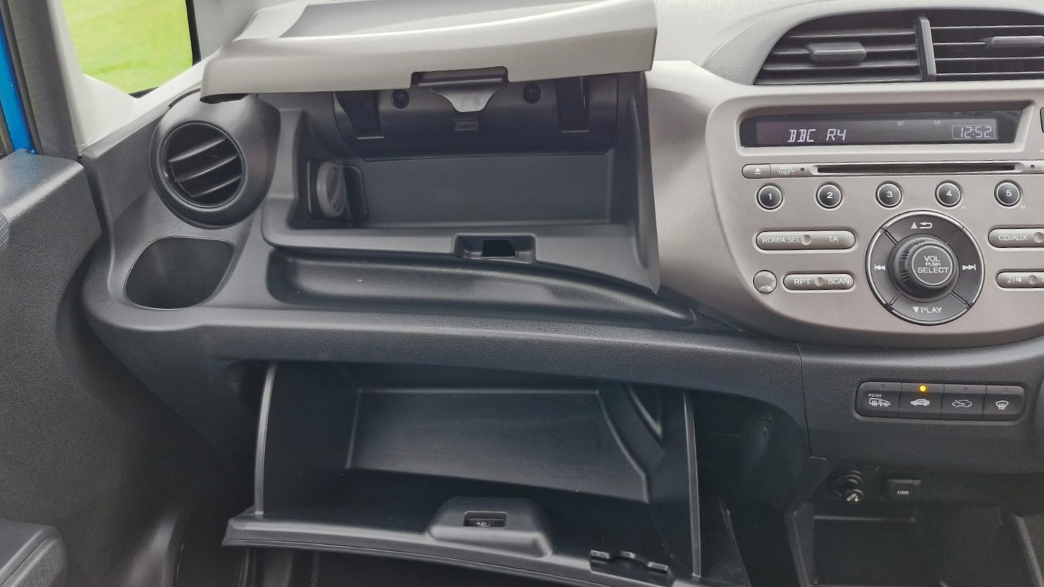 Used Honda Jazz 2009 for sale - 76469139: Photo 45