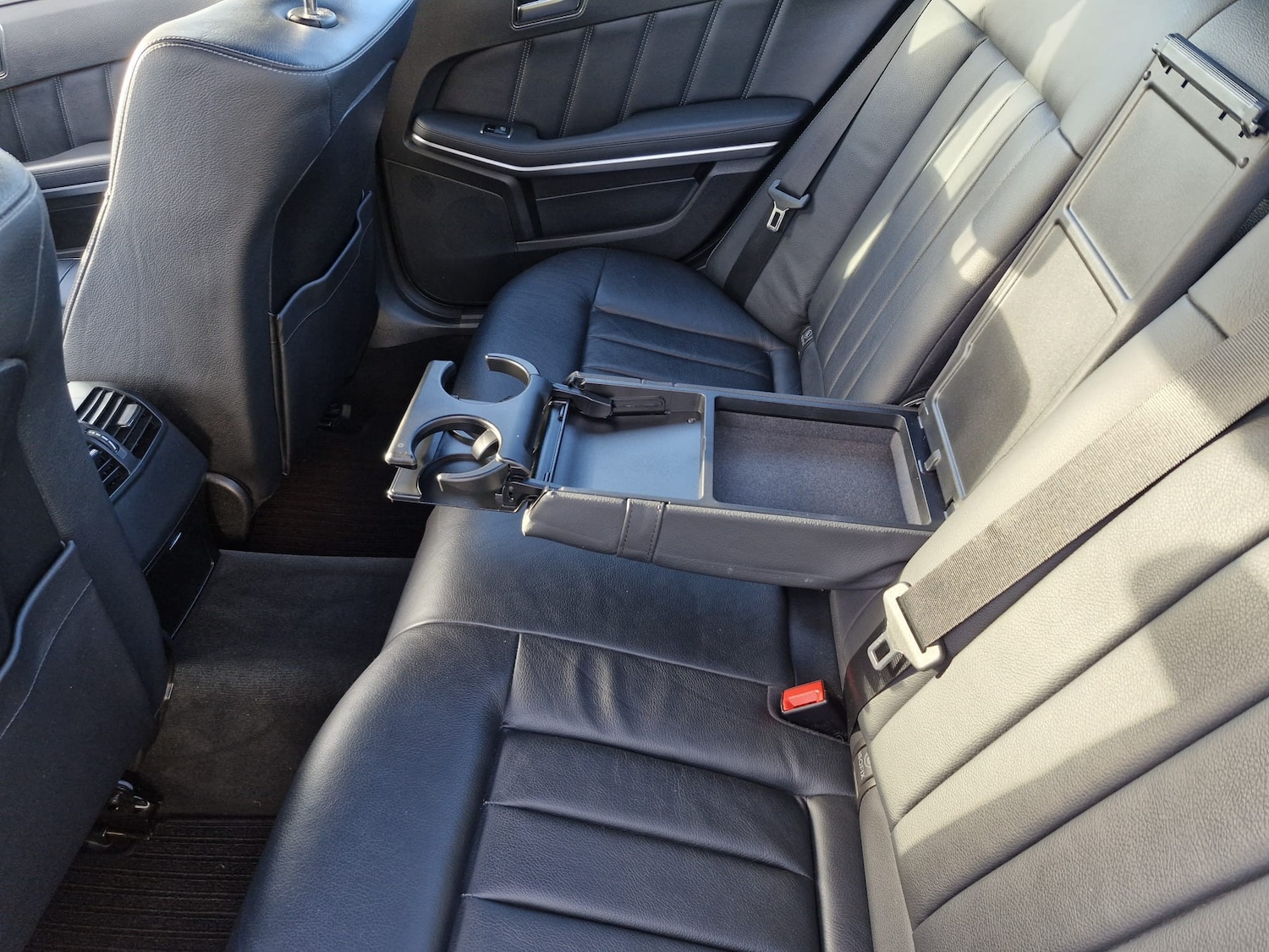 Used Mercedes-Benz E Class 2014 for sale - 76819749: Photo 19