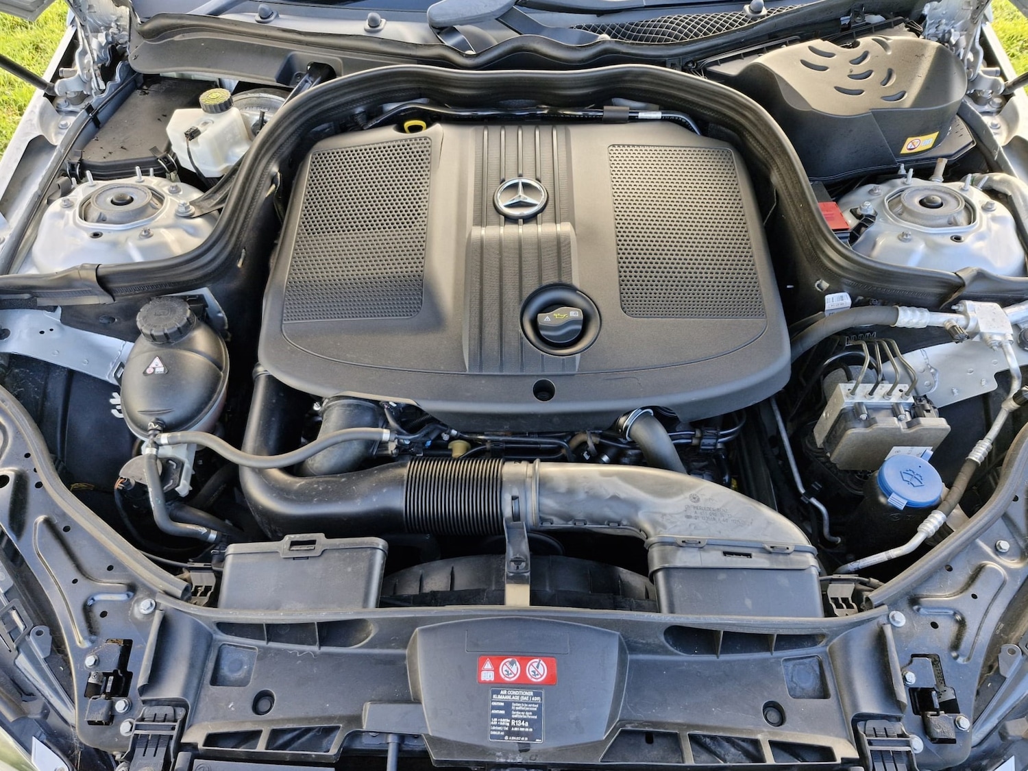 Used Mercedes-Benz E Class 2014 for sale - 76819749: Photo 40