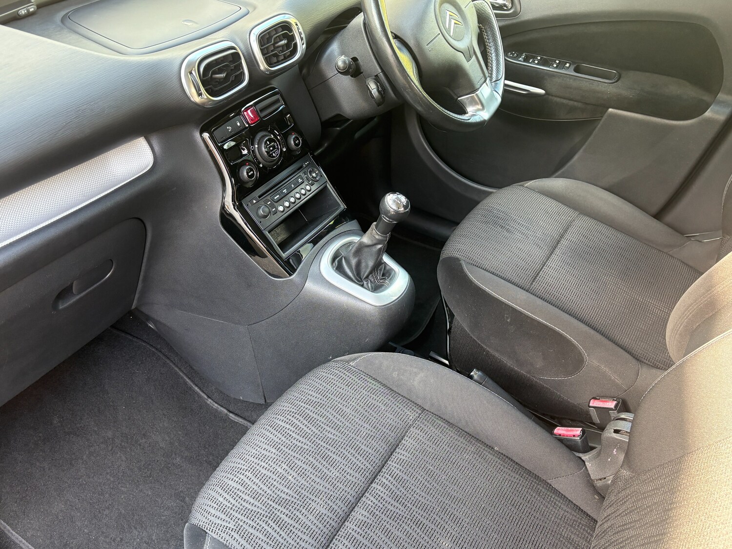 Used Citroen C3 Picasso 2011 for sale - 76057847: Photo 12