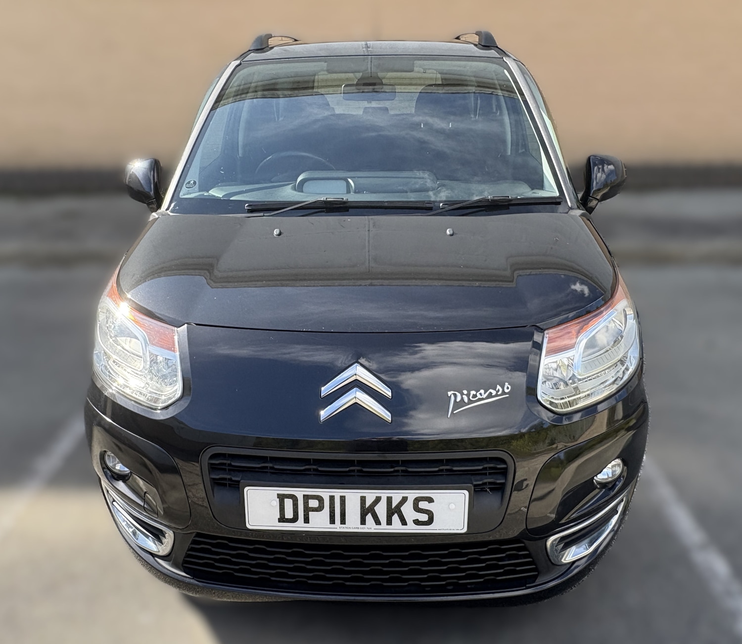 Used Citroen C3 Picasso 2011 for sale - 76057847: Photo 2