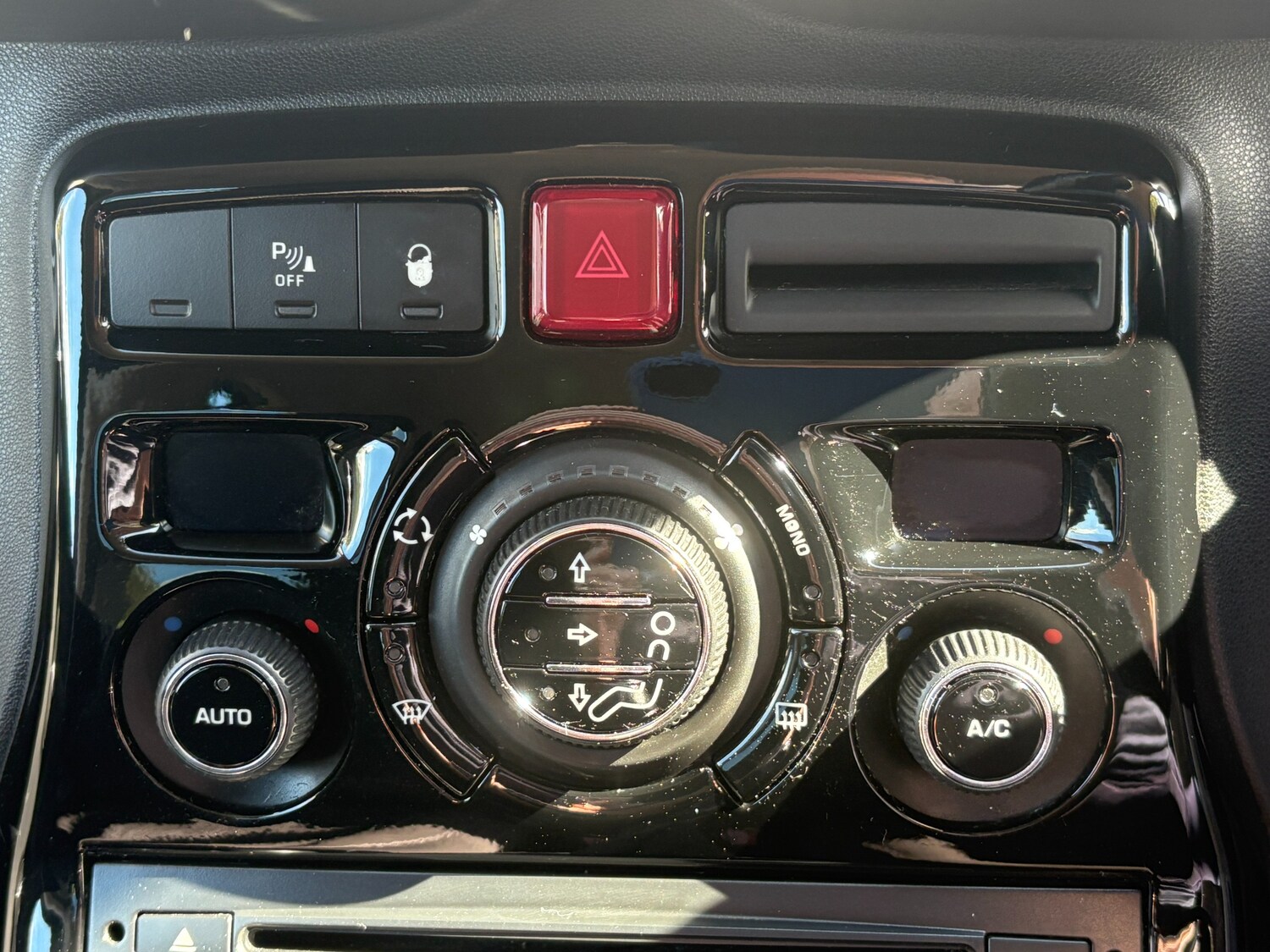Used Citroen C3 Picasso 2011 for sale - 76057847: Photo 20