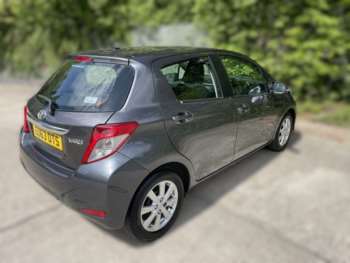 Used Toyota Yaris 2013 for sale - 74663716: Photo
