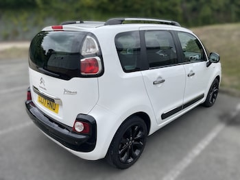 Used Citroen C3 Picasso 2017 for sale - 75337776: Photo