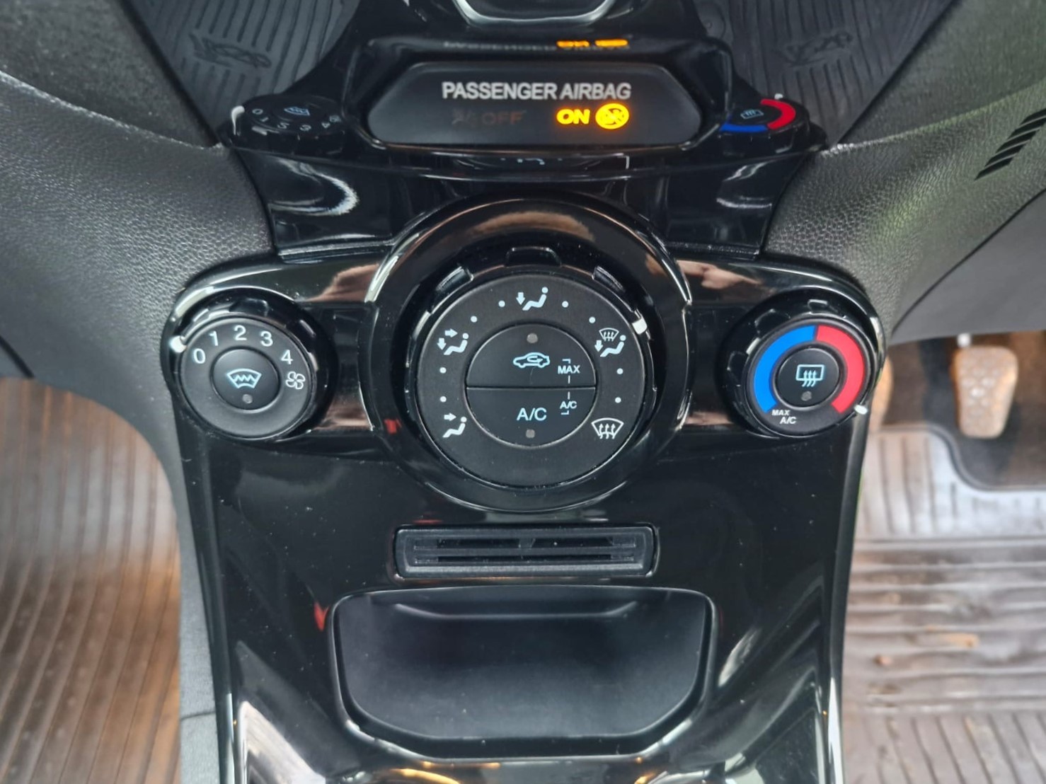 Used Ford Fiesta 2016 for sale - 76985648: Photo 22