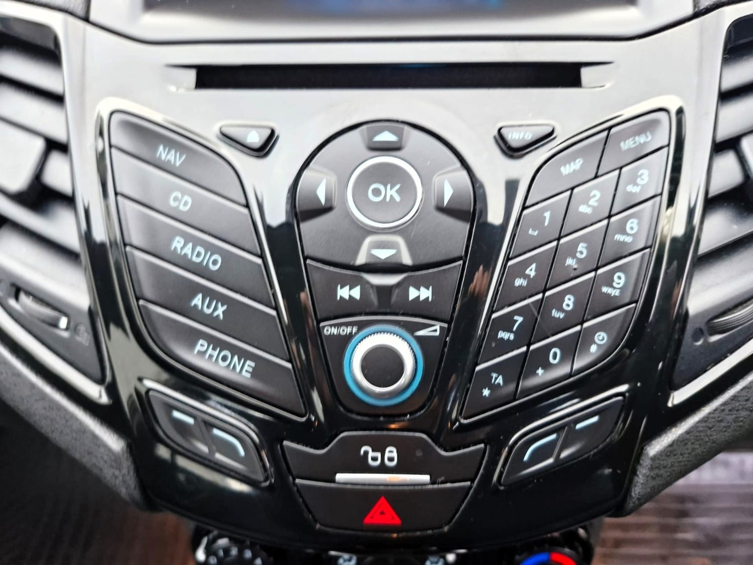 Used Ford Fiesta 2016 for sale - 76985648: Photo 32