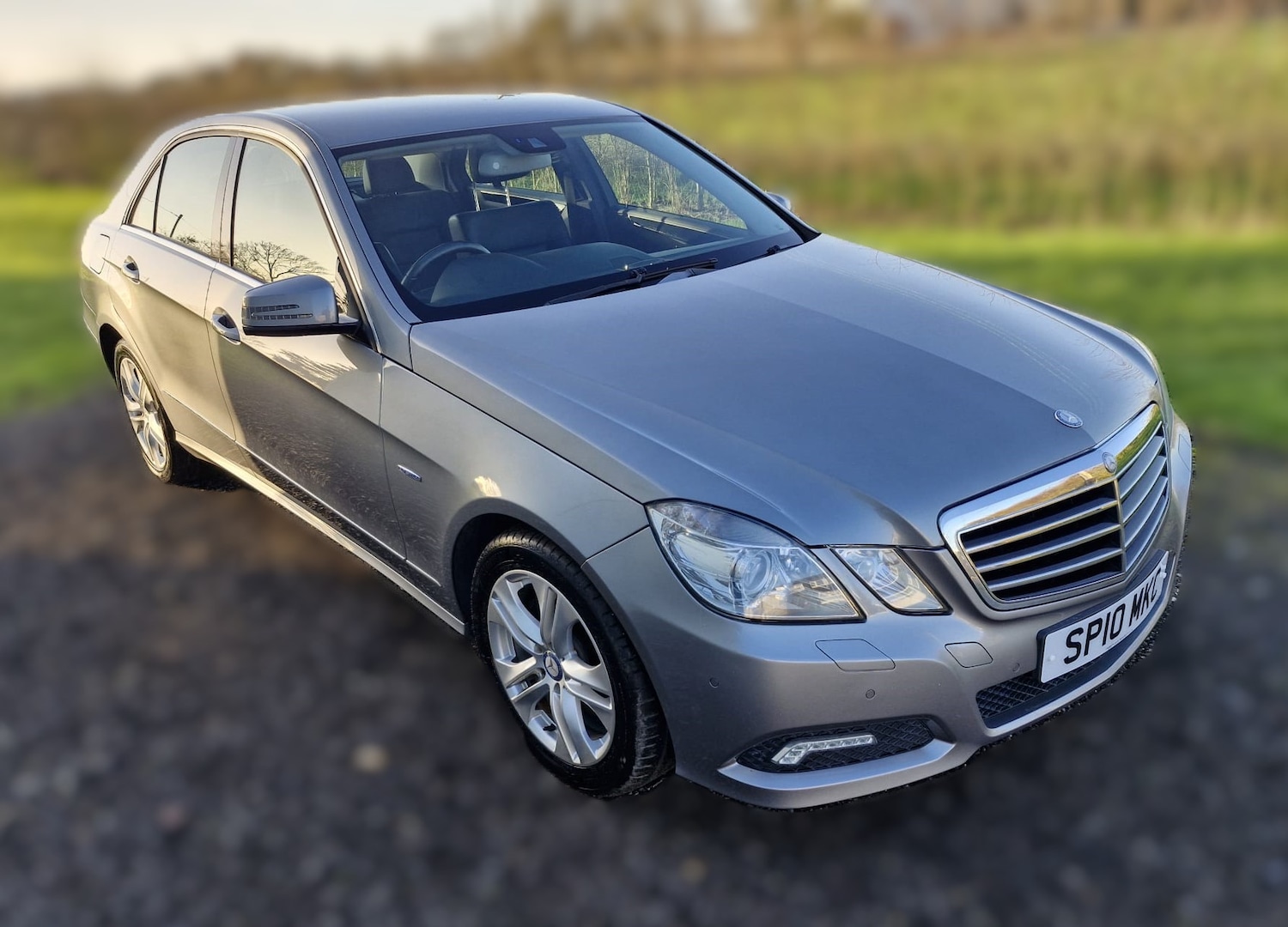 Used Mercedes-Benz E Class 2010 for sale - 77608108: Photo 1