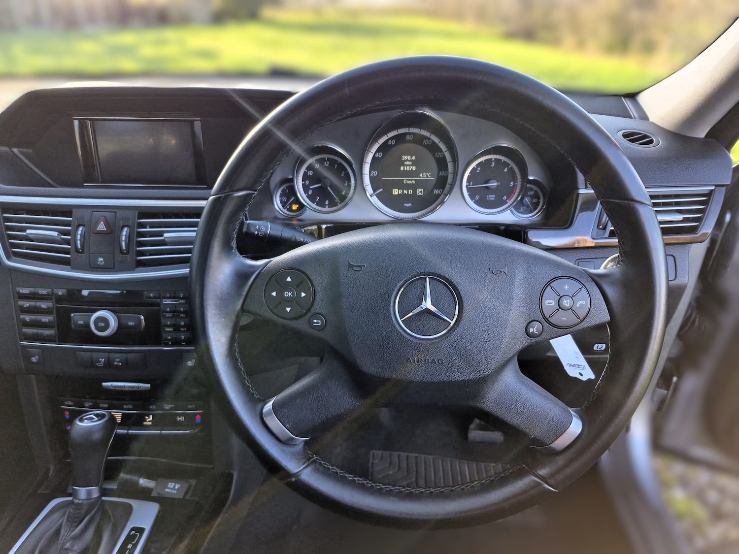 Used Mercedes-Benz E Class 2010 for sale - 77608108: Photo 18