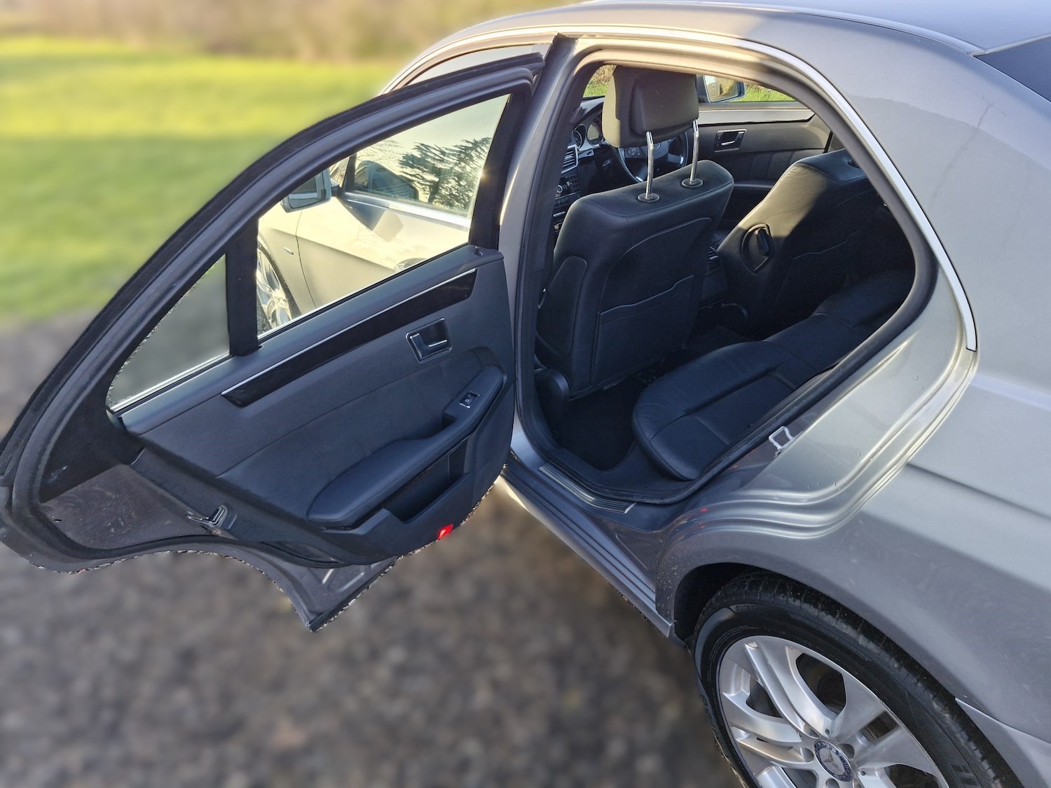 Used Mercedes-Benz E Class 2010 for sale - 77608108: Photo 28