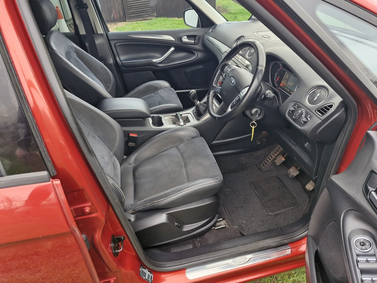 Used Ford S-Max 2009 for sale - 77187656: Photo 12