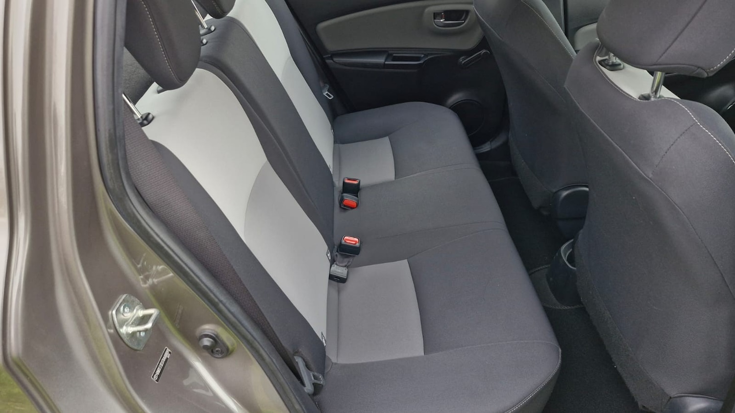 Used Toyota Yaris 2017 for sale - 76449846: Photo 14