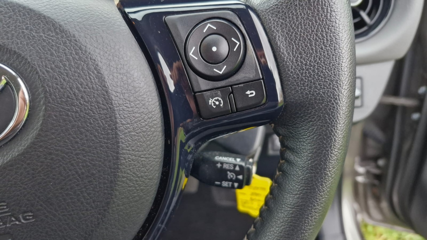 Used Toyota Yaris 2017 for sale - 76449846: Photo 28