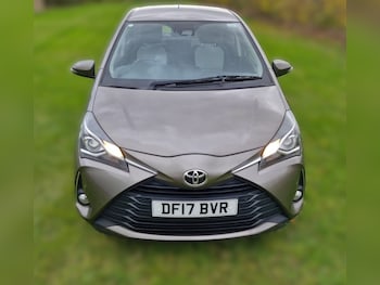 Used Toyota Yaris 2017 for sale - 76449846: Photo