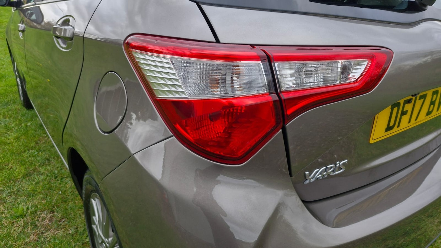 Used Toyota Yaris 2017 for sale - 76449846: Photo 30