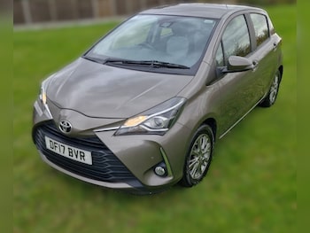 Used Toyota Yaris 2017 for sale - 76449846: Photo