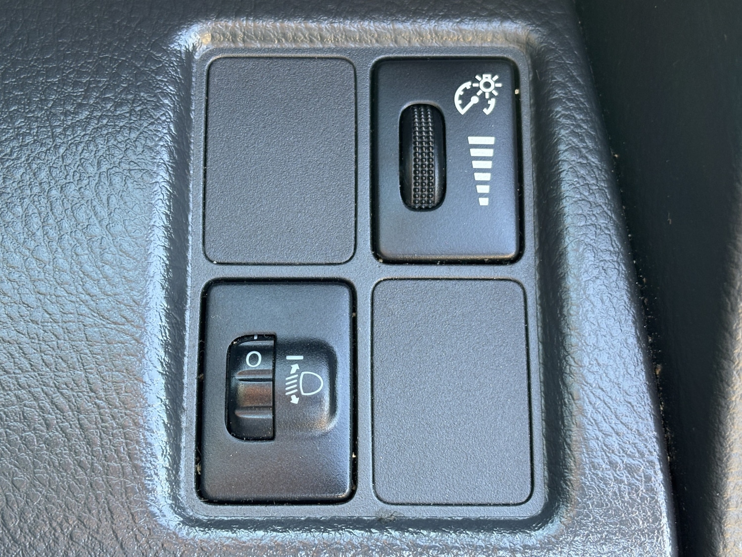 Used Toyota RAV4 2008 for sale - 77976080: Photo 38