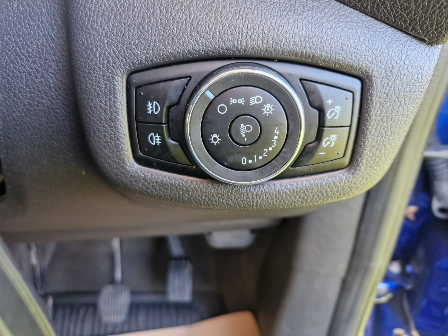 Used Ford Transit Connect 2015 for sale - 76783344: Photo 30