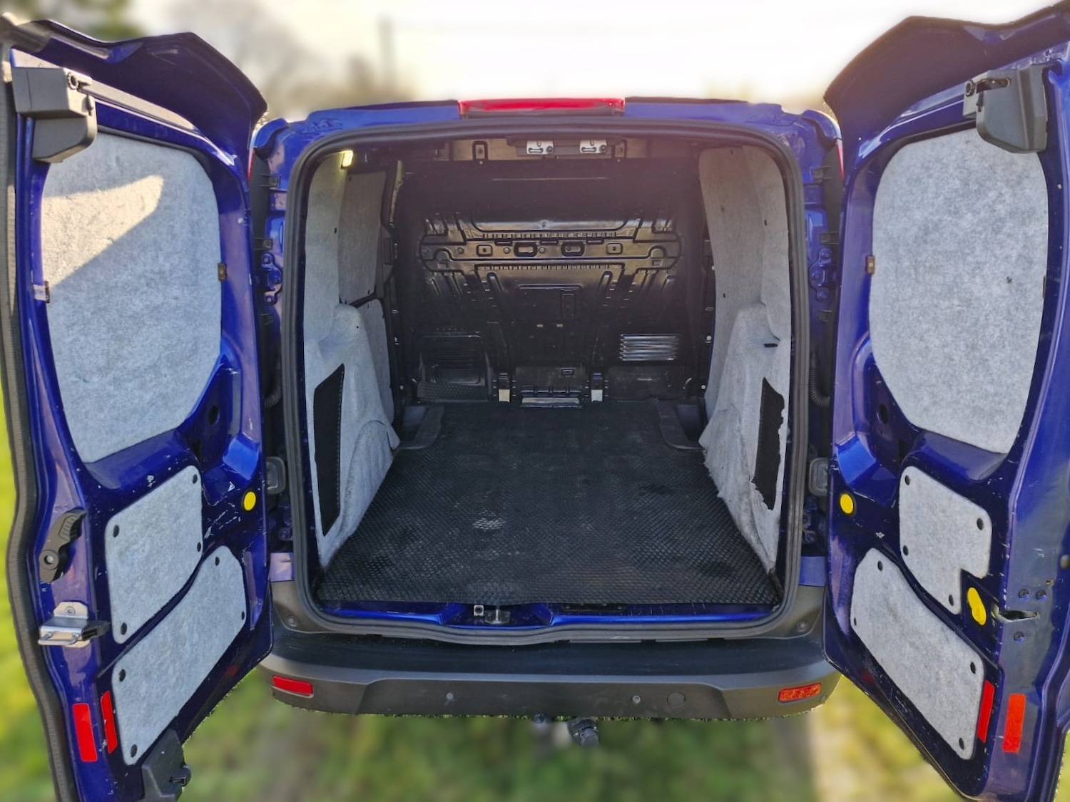 Used Ford Transit Connect 2015 for sale - 76783344: Photo 7