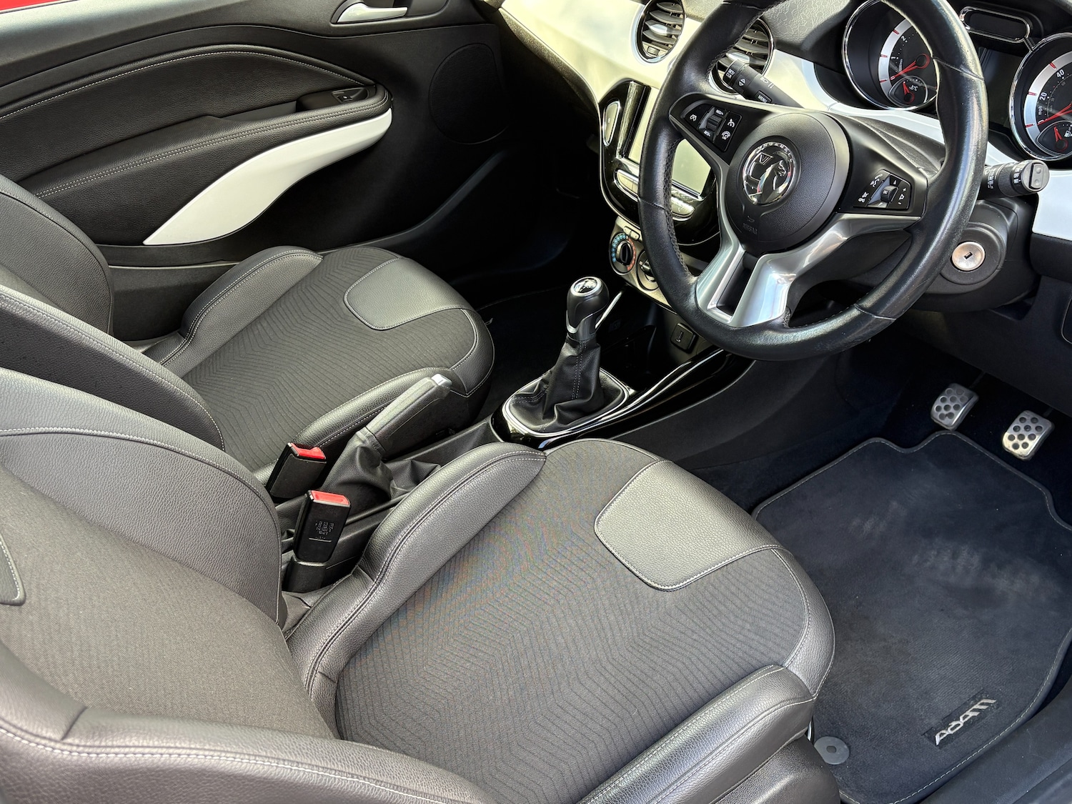 Used Vauxhall ADAM 2016 for sale - 76369061: Photo 6