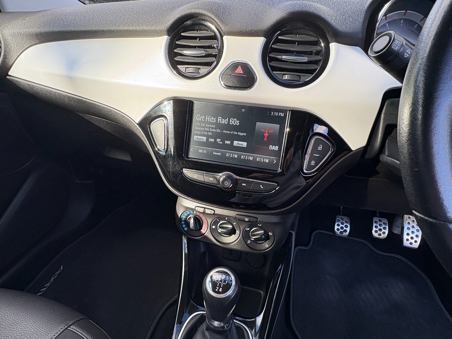 Used Vauxhall ADAM 2016 for sale - 76369061: Photo 7