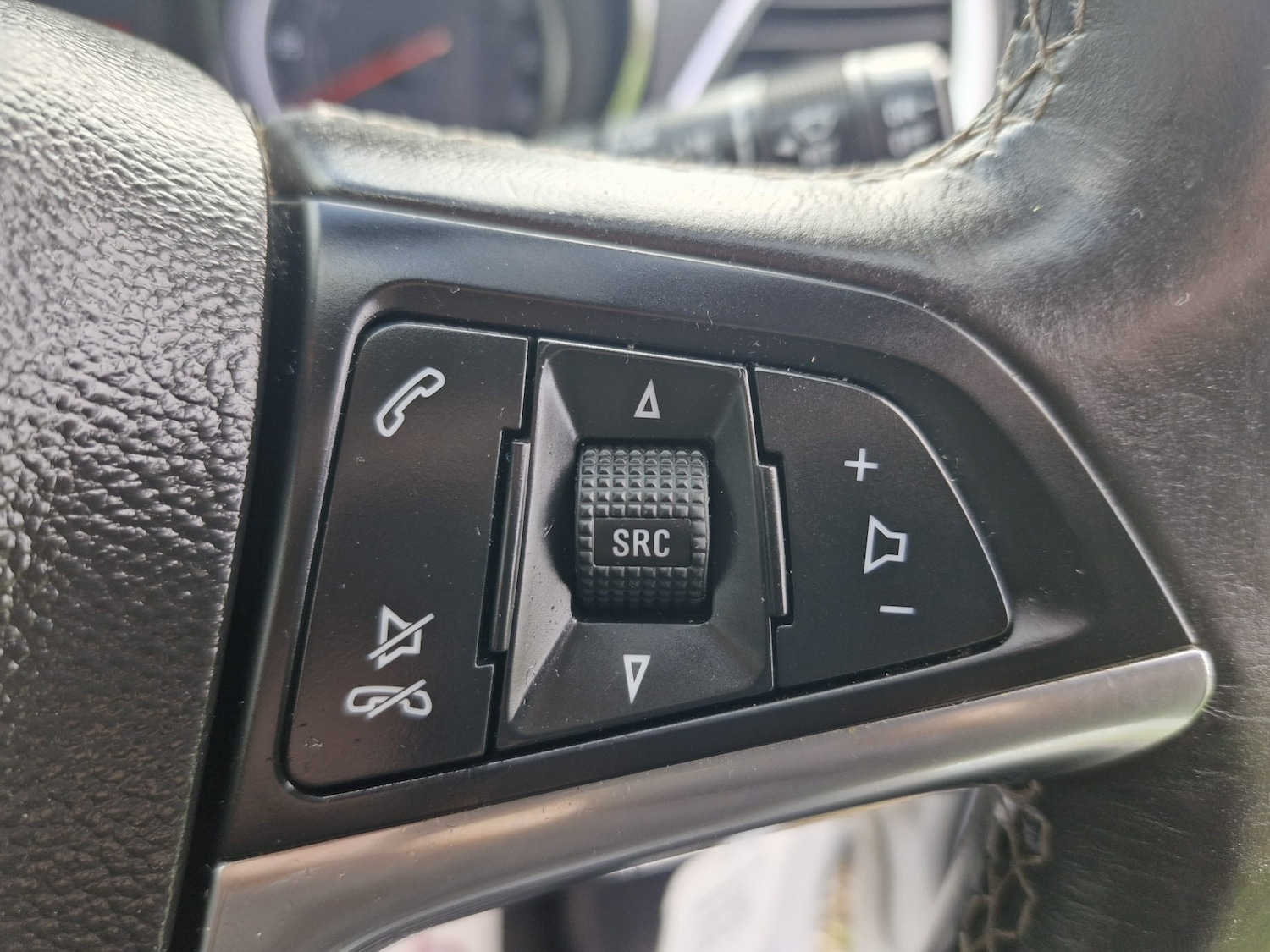 Used Vauxhall Mokka 2015 for sale - 77878657: Photo 25