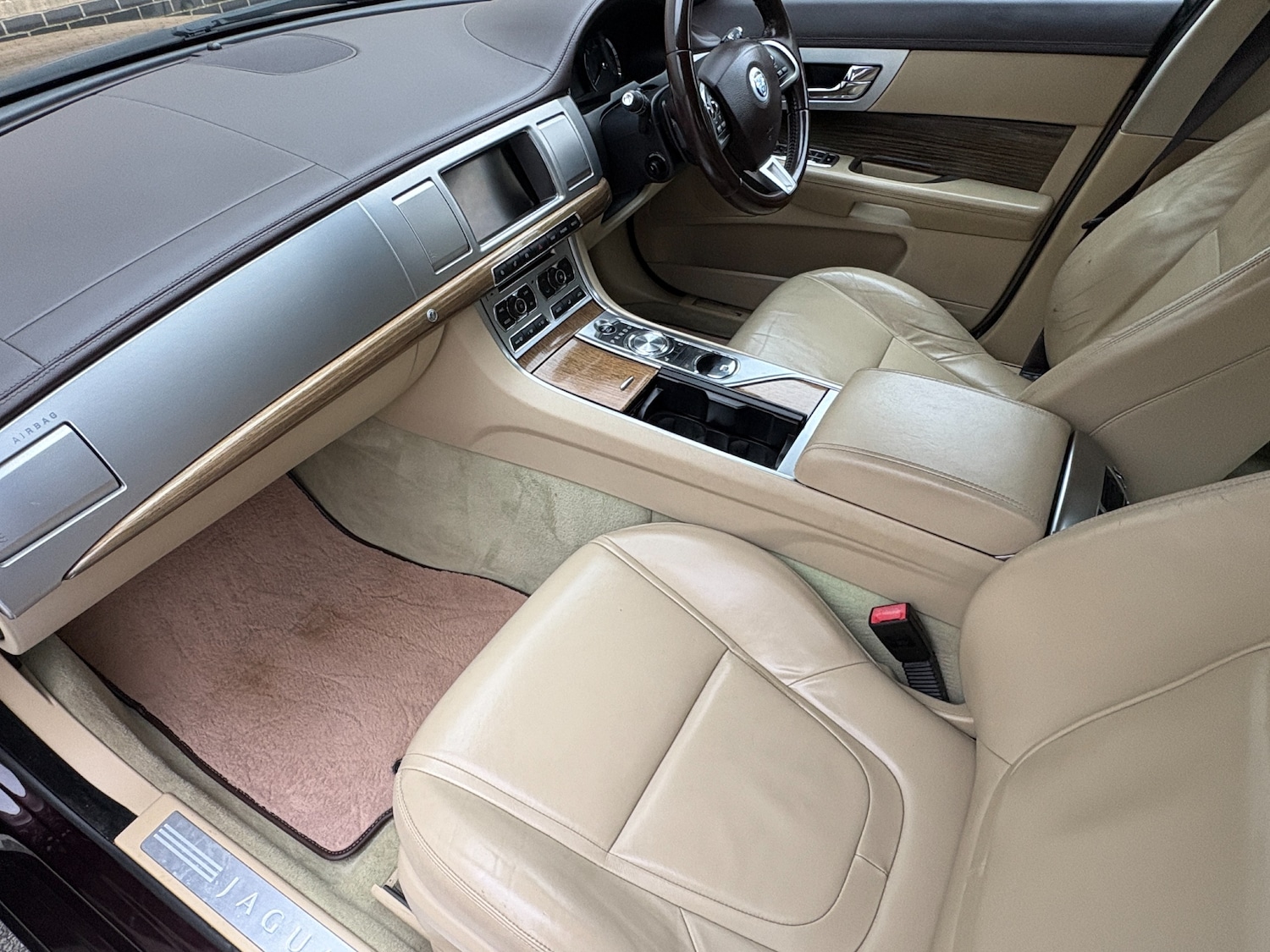 Used Jaguar XF 2012 for sale - 76334624: Photo 14