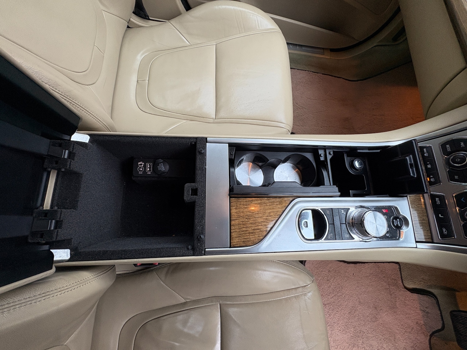 Used Jaguar XF 2012 for sale - 76334624: Photo 19