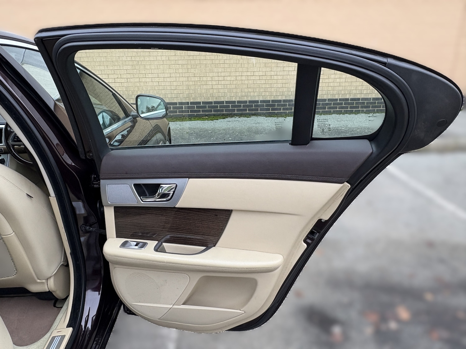 Used Jaguar XF 2012 for sale - 76334624: Photo 27