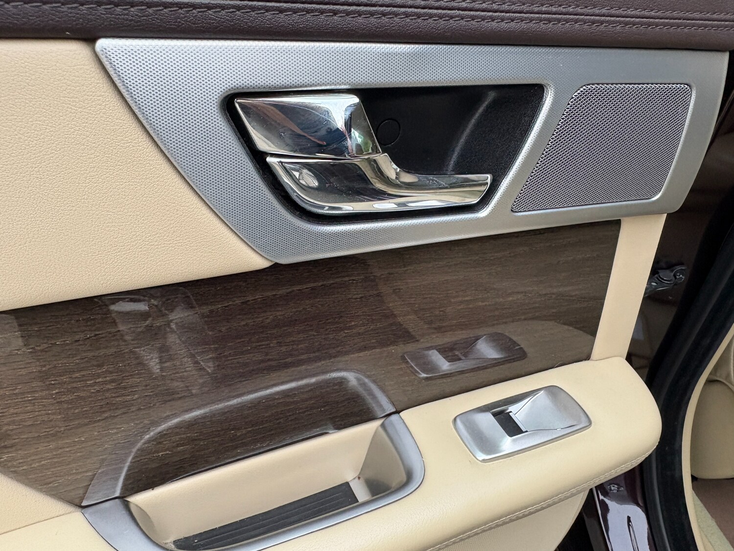 Used Jaguar XF 2012 for sale - 76334624: Photo 31