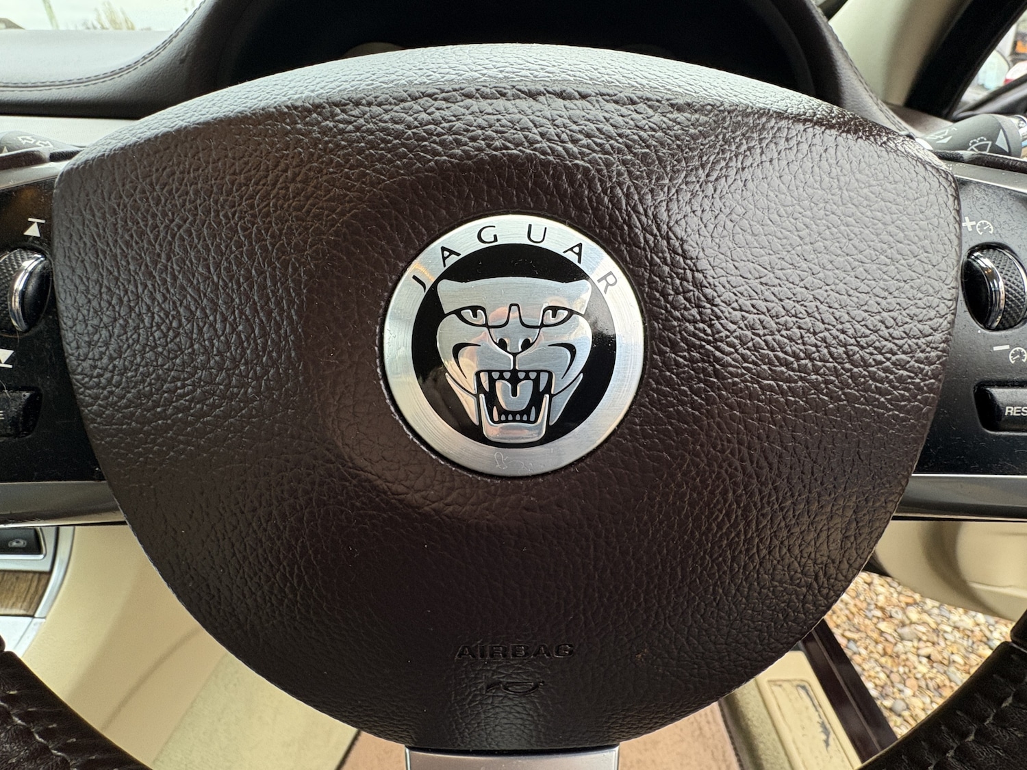 Used Jaguar XF 2012 for sale - 76334624: Photo 35