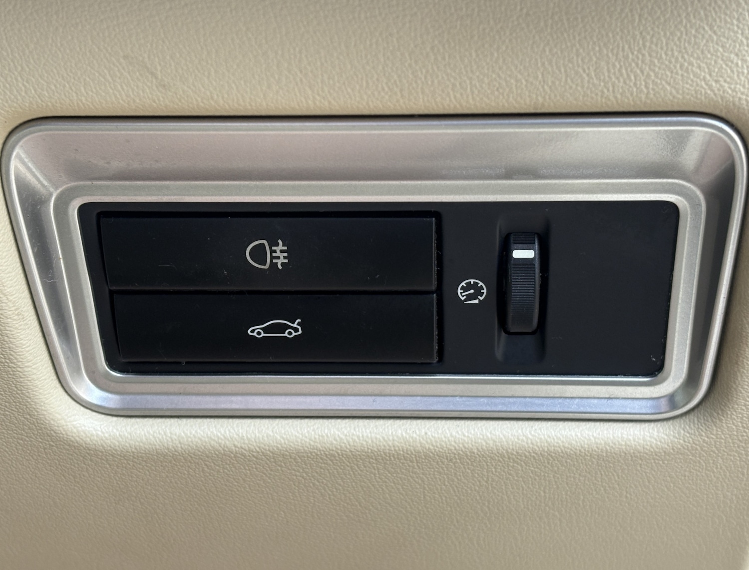 Used Jaguar XF 2012 for sale - 76334624: Photo 37