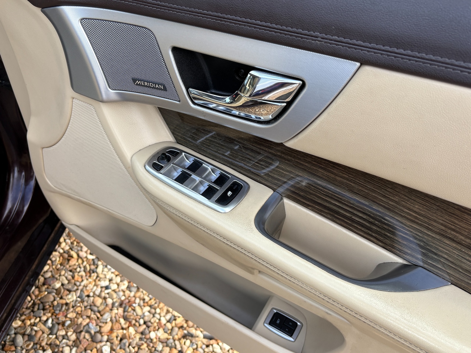 Used Jaguar XF 2012 for sale - 76334624: Photo 6