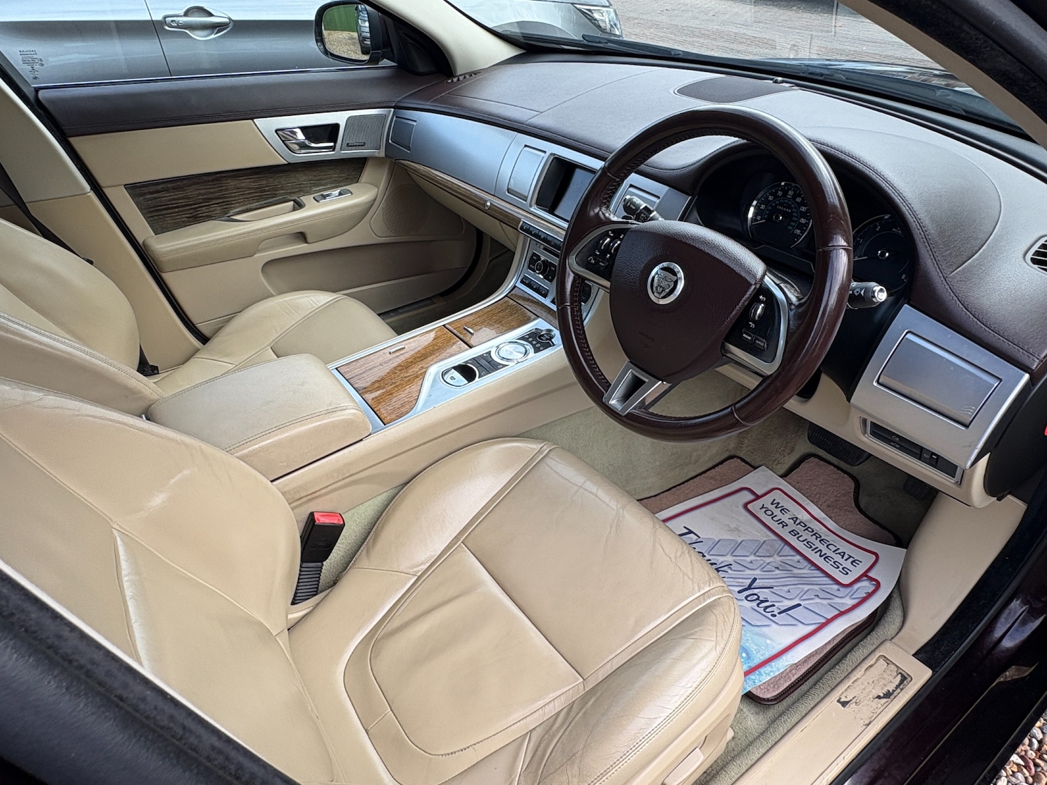 Used Jaguar XF 2012 for sale - 76334624: Photo 7