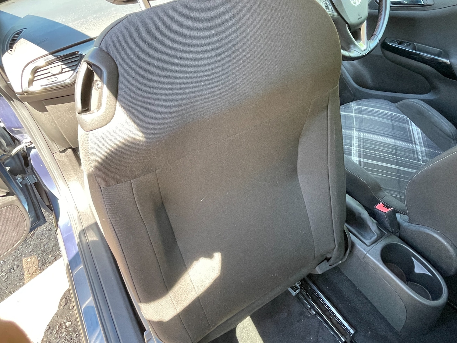Vehicle 28