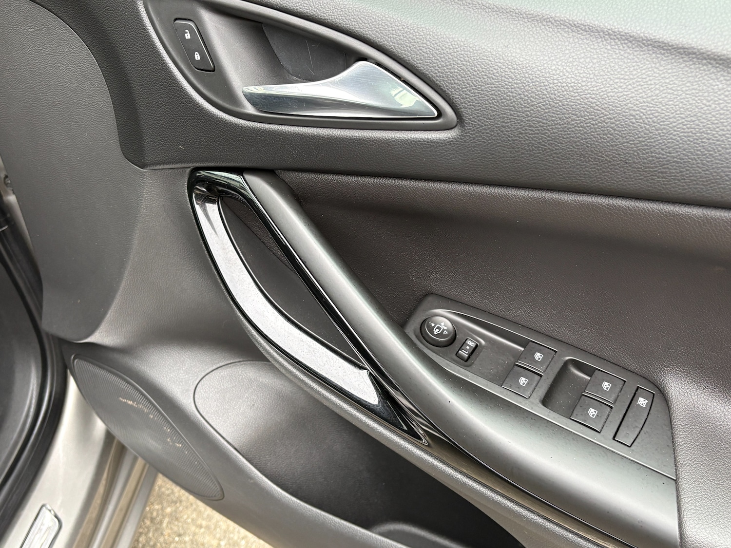 Used Vauxhall Astra 2016 for sale - 77878659: Photo 10