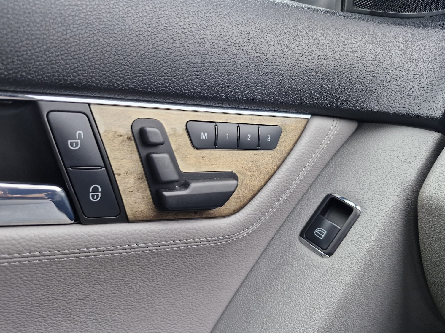 Used Mercedes-Benz C Class 2007 for sale - 77779419: Photo 30